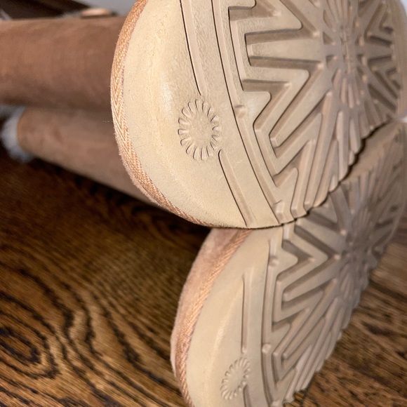 Ugh Bailey Button Boots Triplet - Picture 5 of 9